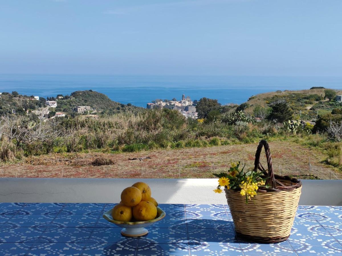 Casa Mariva Villa Lipari  Buitenkant foto