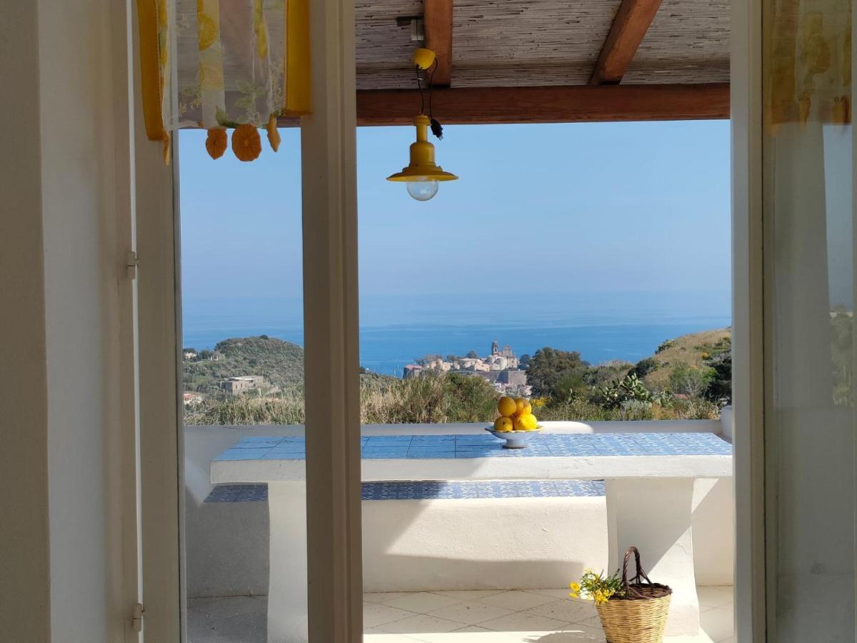 Casa Mariva Villa Lipari  Buitenkant foto